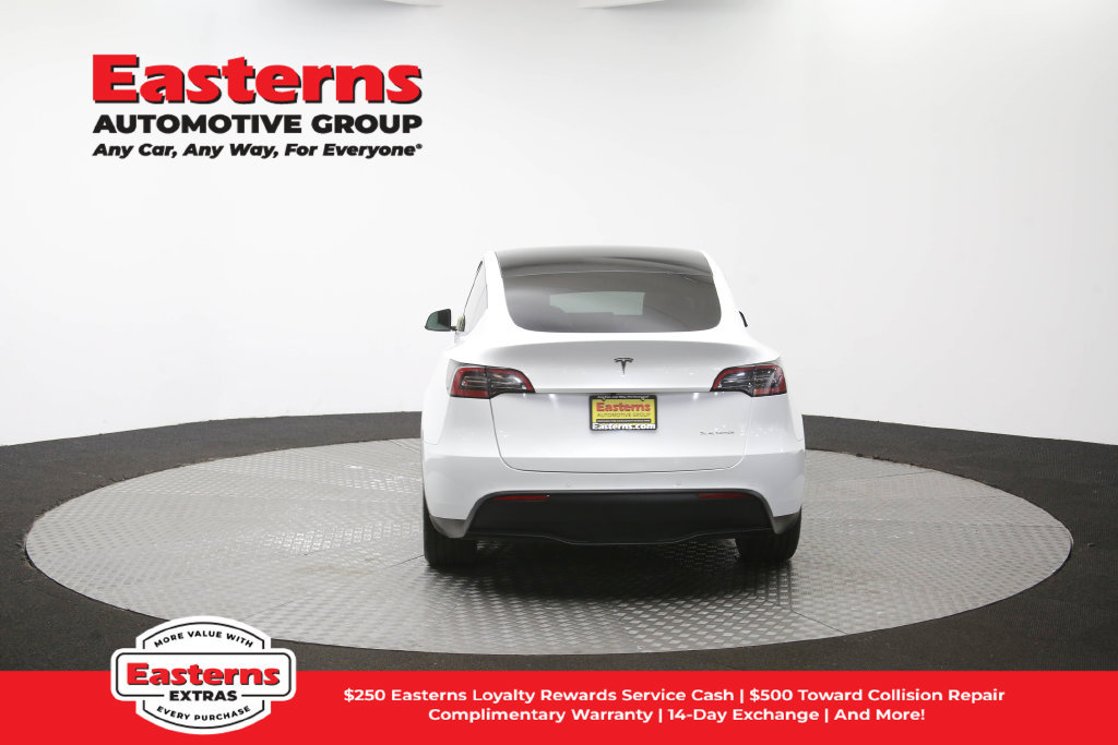 Used 2022 Tesla Model Y Long Range AWD/4WD image 34