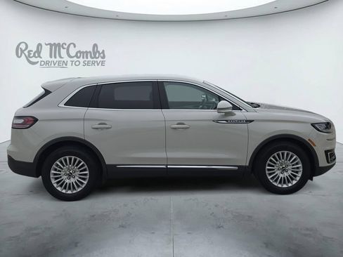 Used 2020 Lincoln Nautilus Premier AWD/4WD image 6