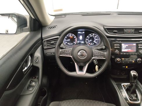 Used 2017 Nissan Rogue S FWD image 22