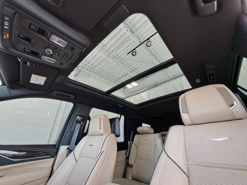 Used 2023 Cadillac Escalade Premium Luxury w/ LPO, Radiant Package AWD/4WD image 29