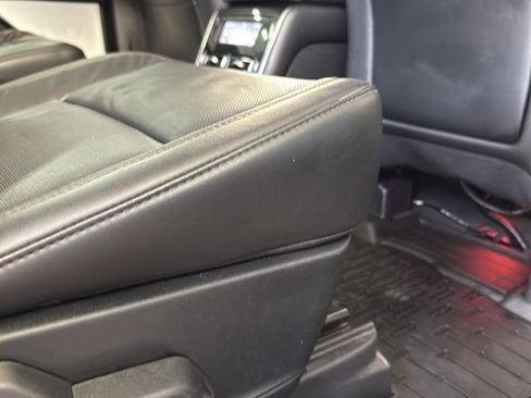 Used 2023 Lincoln Aviator Reserve w/ Equipment Group 201A image 27