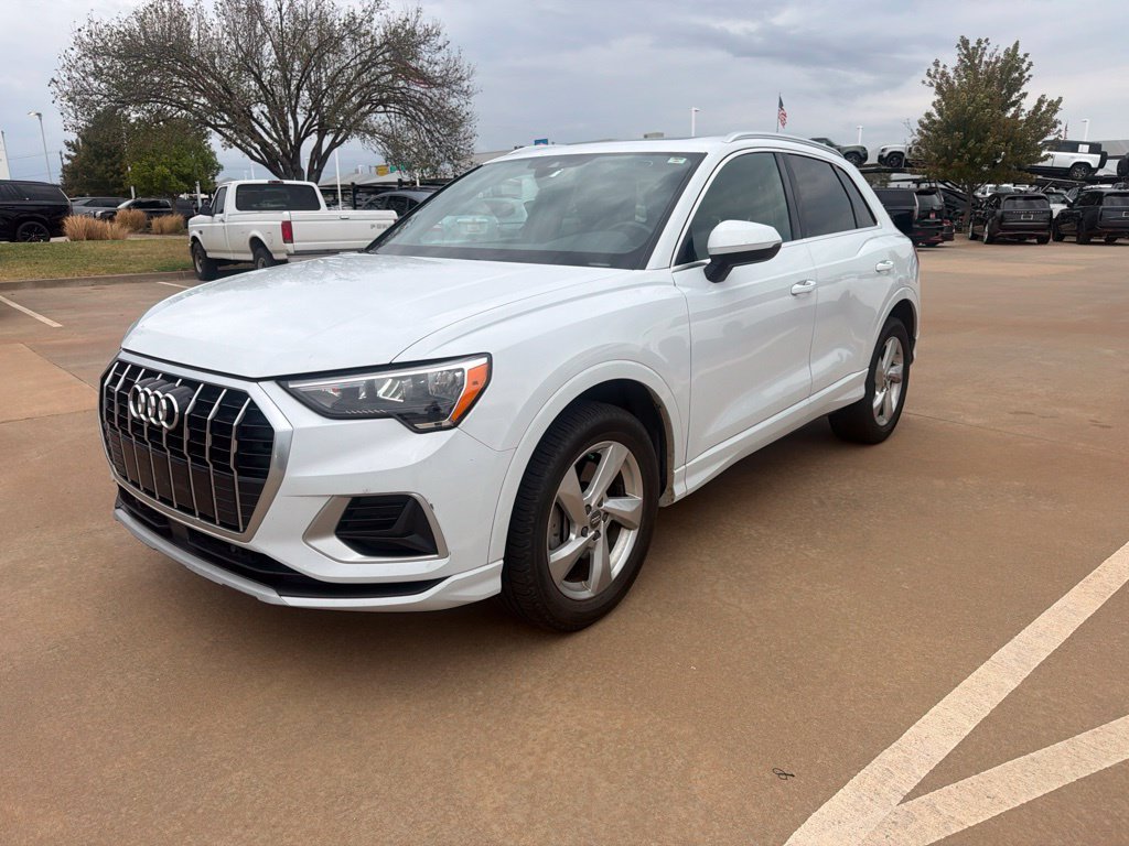 Used 2019 Audi Q3 2.0T Premium AWD/4WD image 1