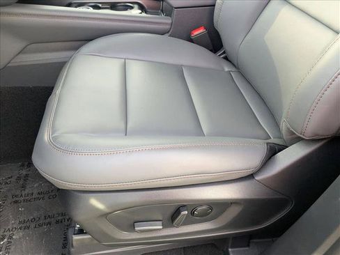 New 2026 Ford Explorer Active w/ Active Comfort Package image 4