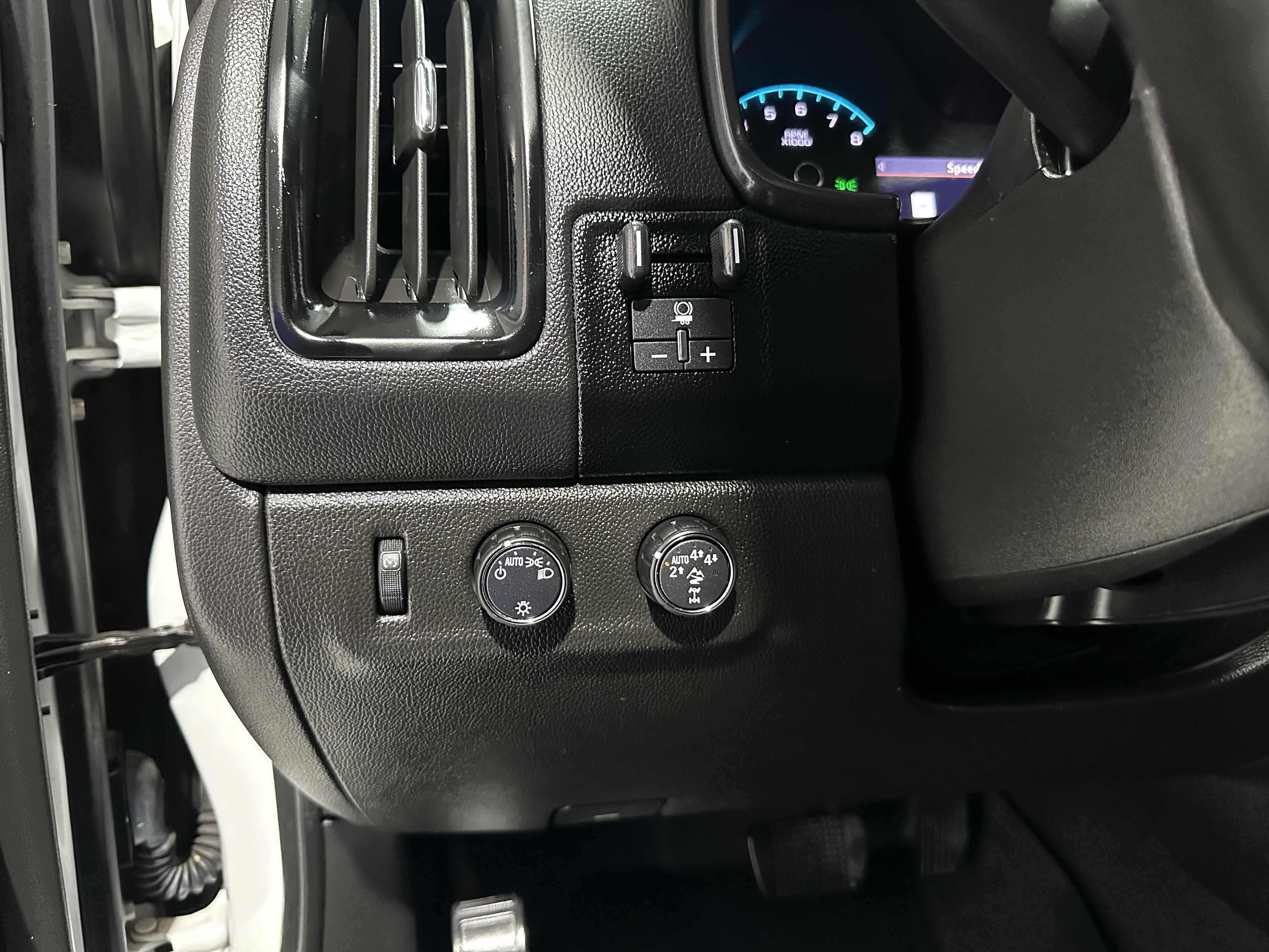 Used 2019 Chevrolet Colorado ZR2 AWD/4WD image 16