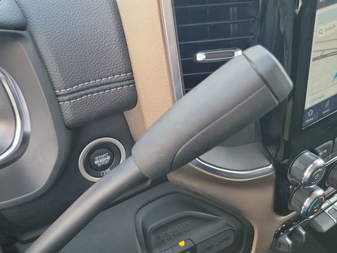 Used 2024 RAM 2500 Laramie w/ Safety Group AWD/4WD image 24