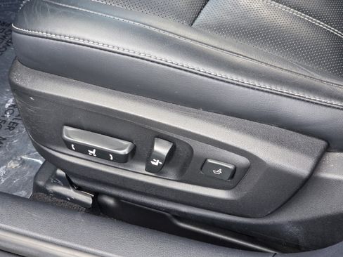 Used 2016 Lexus ES 350 w/ Luxury Package w/Wood Trim FWD image 14