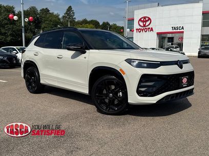 Used 2026 Volkswagen Tiguan SE R-Line