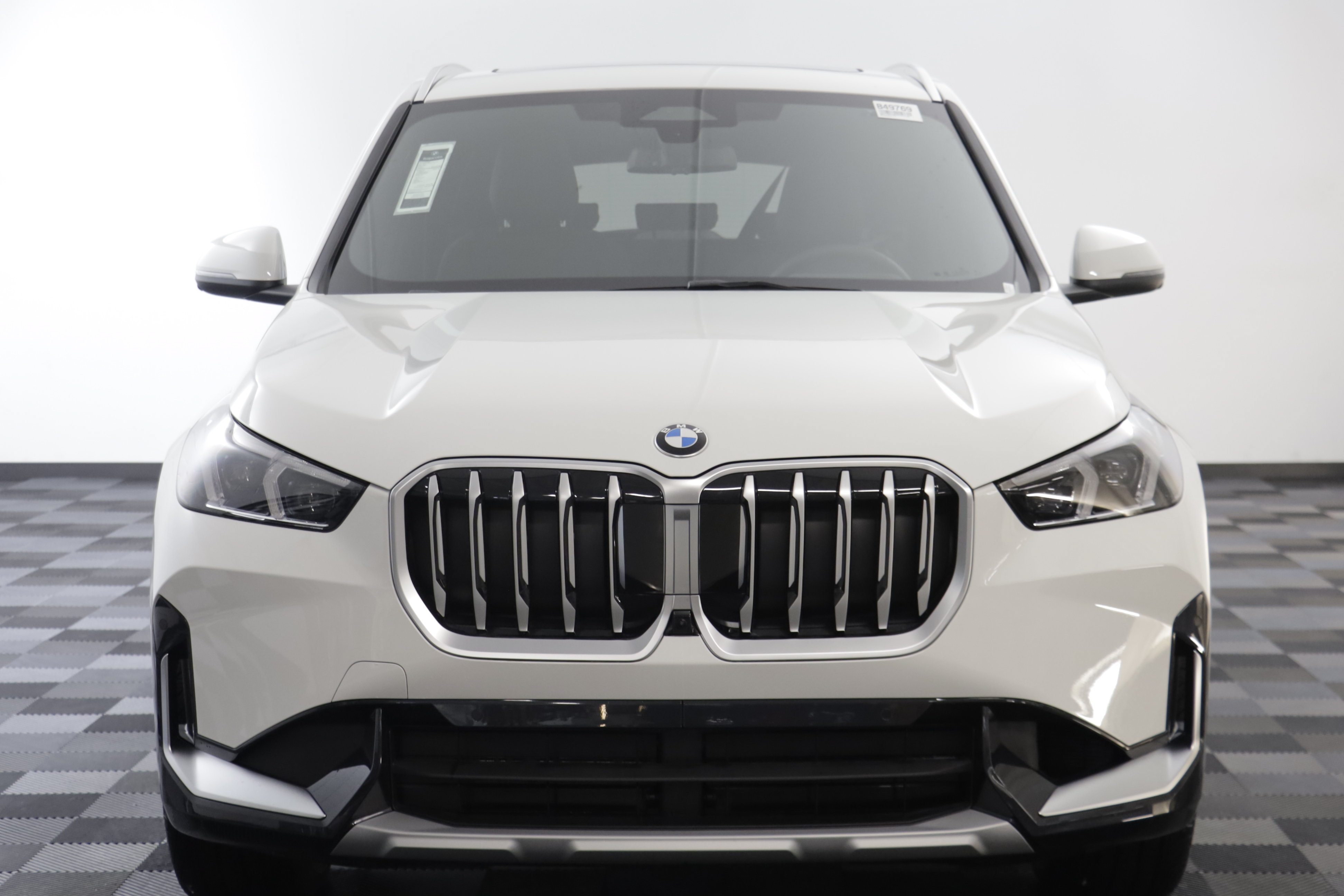 New 2027 BMW X1 xDrive28i AWD/4WD image 22