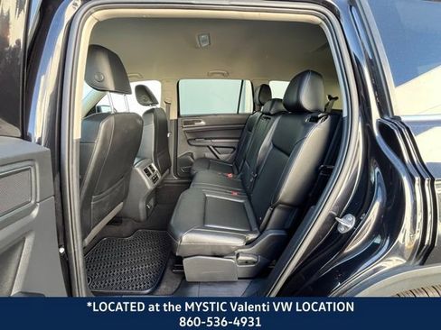 Used 2019 Volkswagen Atlas SE w/ Towing Package image 11