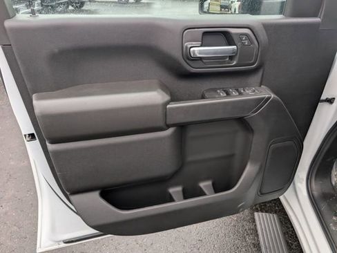 New 2025 GMC Sierra 2500 Pro w/ Convenience Package image 13