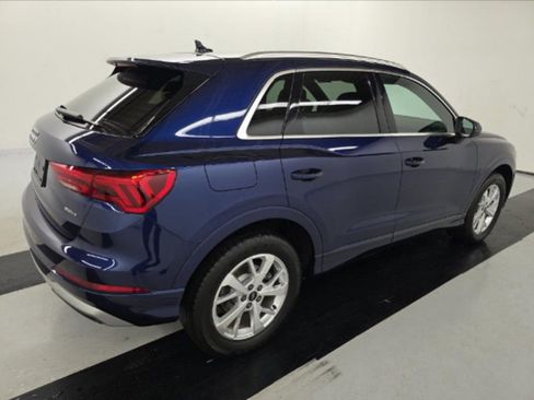 Used 2023 Audi Q3 2.0T Premium w/ Convenience Package image 3