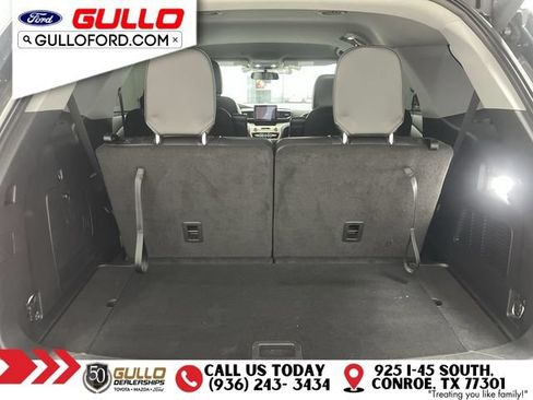 Certified 2023 Ford Explorer XLT w/ Equipment Group 202A RWD image 12