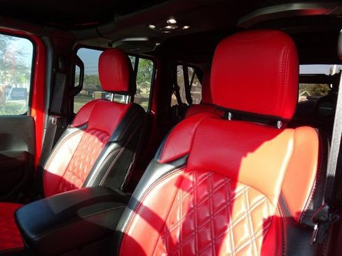 Used 2023 Jeep Wrangler Unlimited Sport image 11