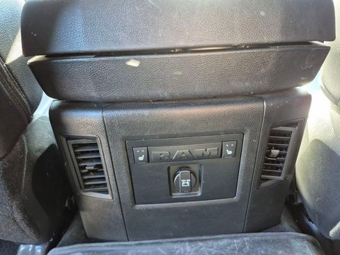 Used 2018 RAM 2500 Laramie image 17