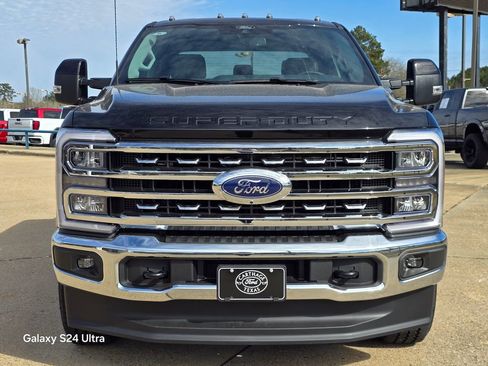 New 2026 Ford F250 Lariat w/ FX4 Off-Road Package AWD/4WD image 8