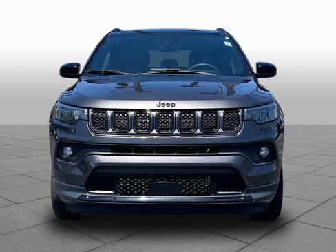 Used 2023 Jeep Compass Latitude AWD/4WD image 3