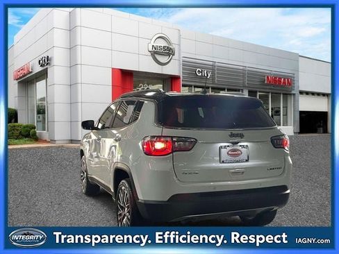 Used 2023 Jeep Compass Limited w/ Elite Group AWD/4WD image 7