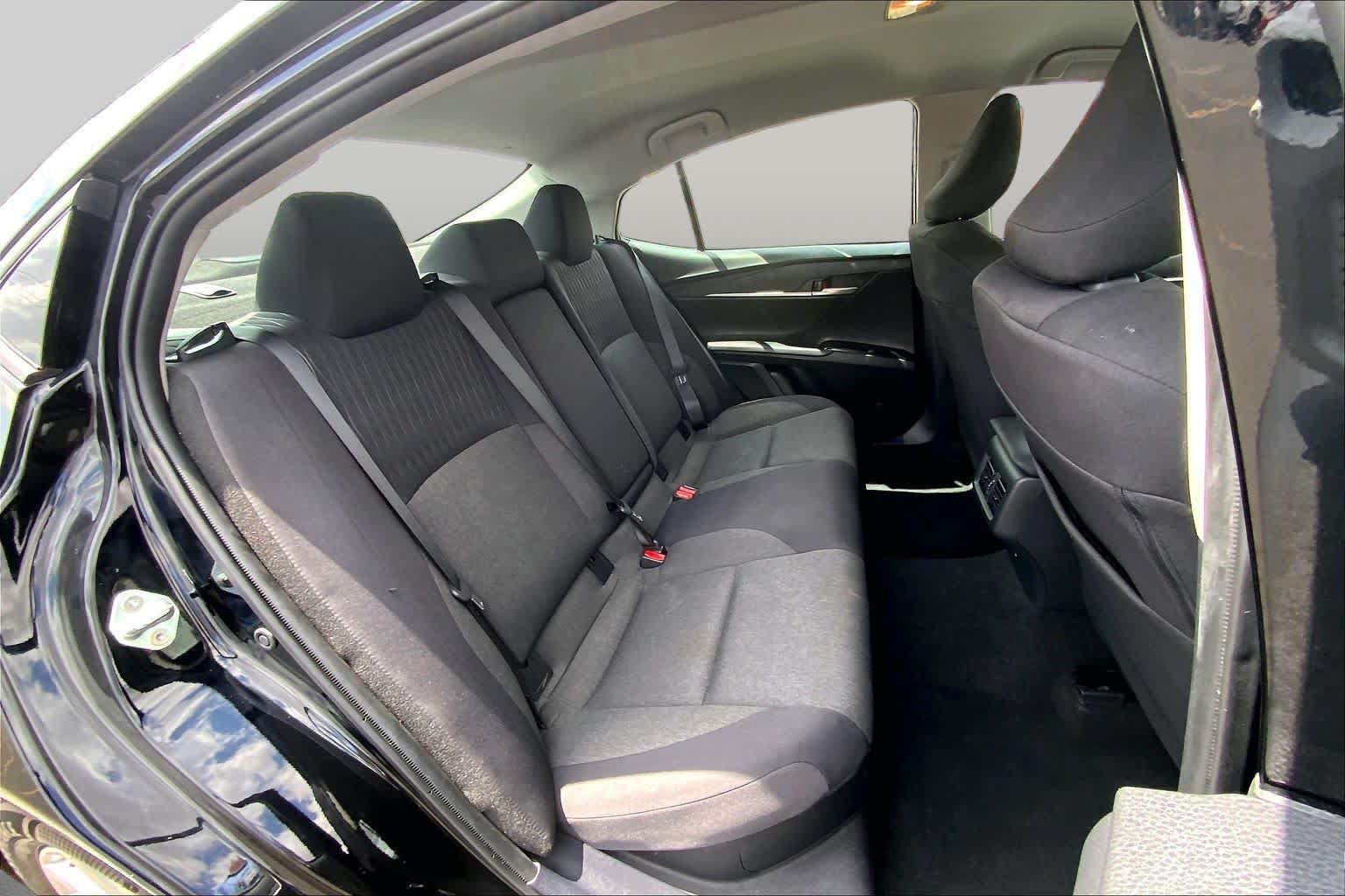 Used 2025 Toyota Camry LE FWD image 20