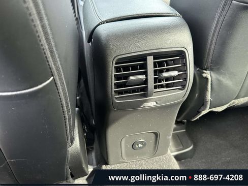 Used 2023 Ford Escape SE FWD image 12