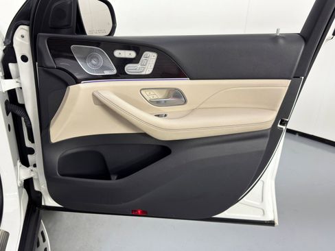 Used 2020 Mercedes-Benz GLS 580 4MATIC image 55