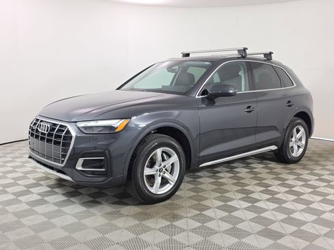 Certified 2023 Audi Q5 2.0T Premium w/ Convenience Package AWD/4WD image 3