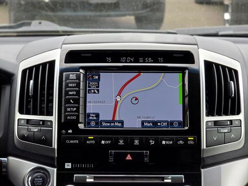 Used 2013 Toyota Land Cruiser AWD/4WD image 18