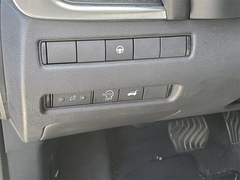 Certified 2023 Nissan Rogue SV w/ SV Premium B Package image 18