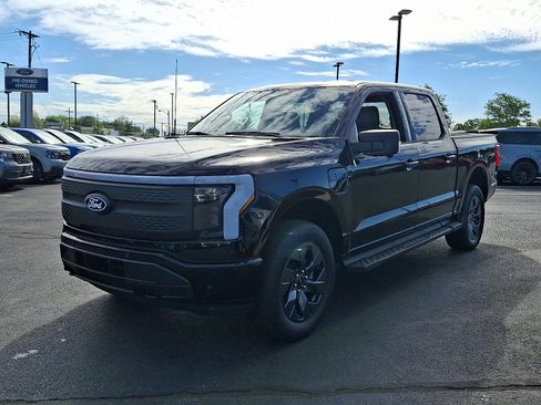 New 2025 Ford F150 Lightning Flash image 2