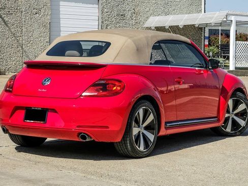 Used 2013 Volkswagen Beetle 2.0T FWD image 8