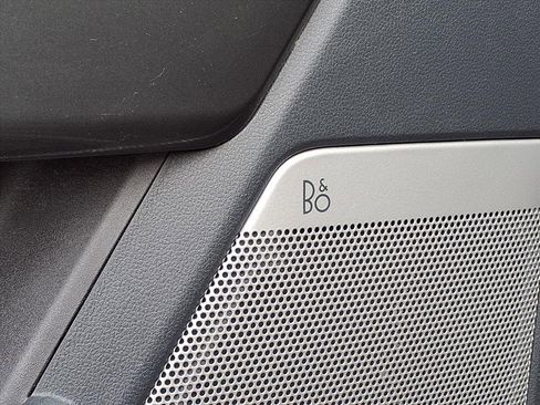 Used 2022 Ford F150 Lariat w/ Equipment Group 502A High image 30