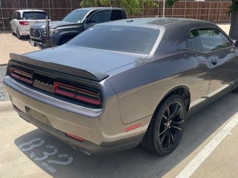 Used 2017 Dodge Challenger SXT w/ Blacktop Package RWD image 4