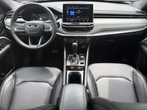 Used 2024 Jeep Compass Limited AWD/4WD image 4