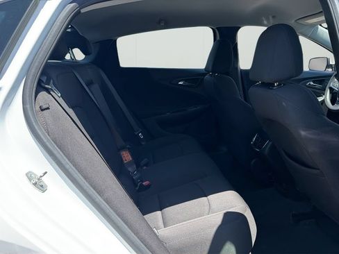 Used 2024 Chevrolet Malibu LT FWD image 12