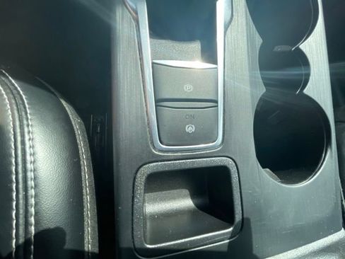 Used 2024 Ford Escape Platinum AWD/4WD image 42