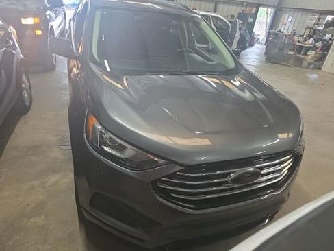Used 2022 Ford Edge SE w/ Black Appearance Package AWD/4WD image 3
