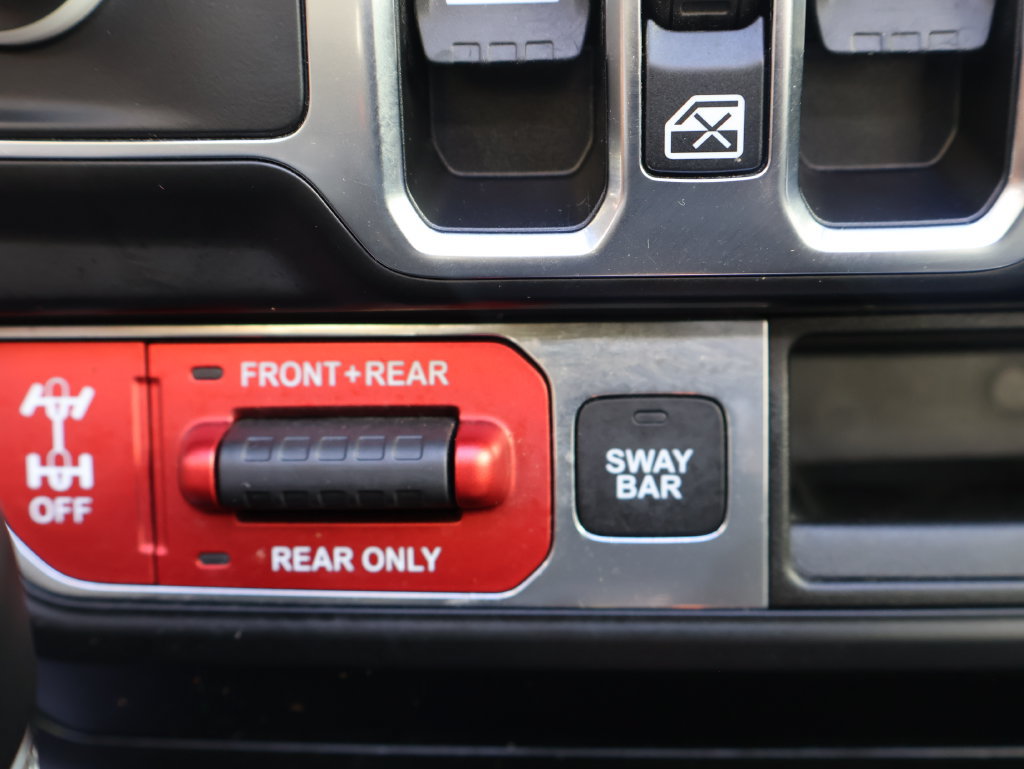Used 2021 Jeep Wrangler Unlimited Rubicon 4xe w/ Cold Weather Group AWD/4WD image 32