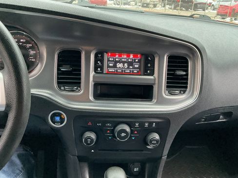 Used 2011 Dodge Charger SE image 36