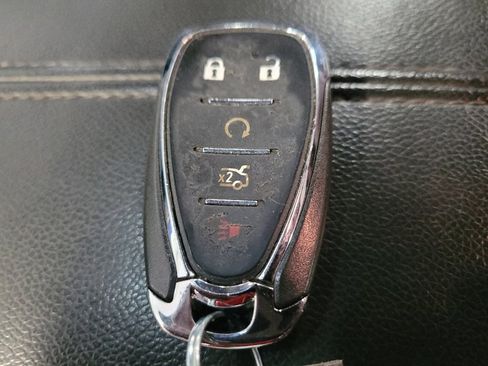 Used 2023 Chevrolet Malibu LT FWD image 32