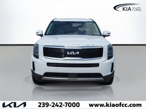 Certified 2022 Kia Telluride EX w/ EX Premium Package FWD image 2