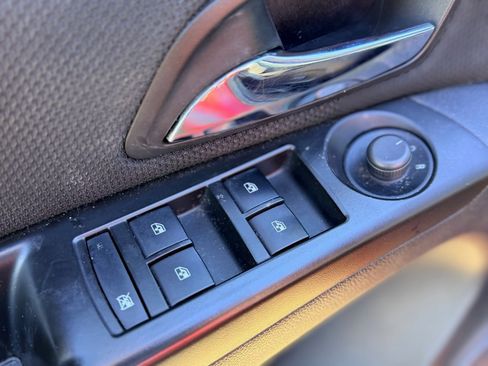 Used 2014 Chevrolet Cruze Diesel image 11