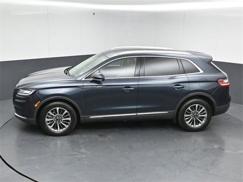 Certified 2023 Lincoln Nautilus Reserve image 43