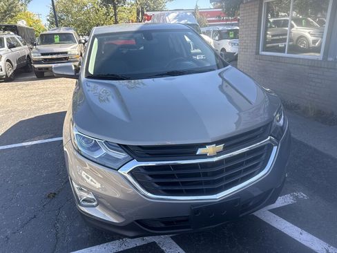 Used 2018 Chevrolet Equinox LT image 12