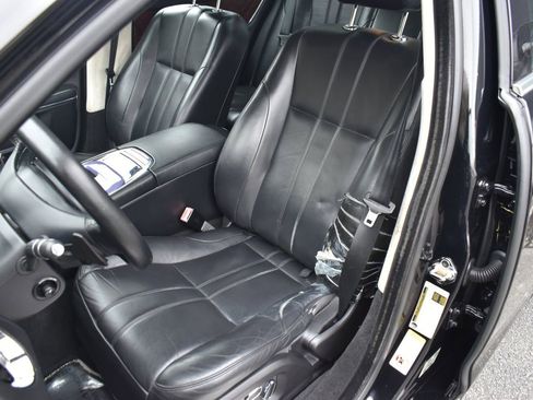 Used 2013 Jaguar XJ image 12