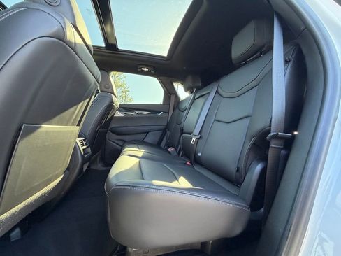 Used 2025 Cadillac XT5 Premium Luxury image 13