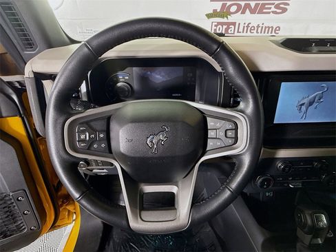 Used 2022 Ford Bronco Wildtrak image 20