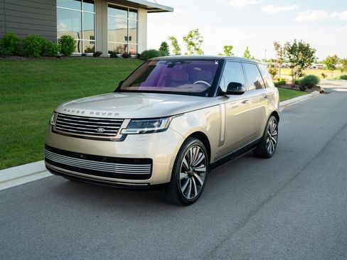 Used 2023 Land Rover Range Rover SV AWD/4WD image 7