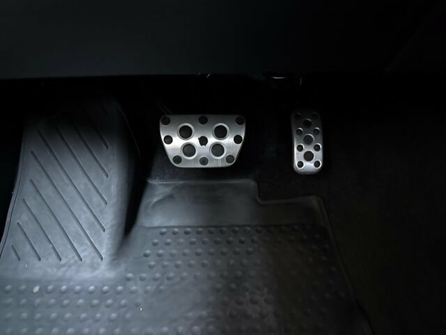 Used 2024 Toyota Tundra Limited w/ TRD Off-Road Package AWD/4WD image 32