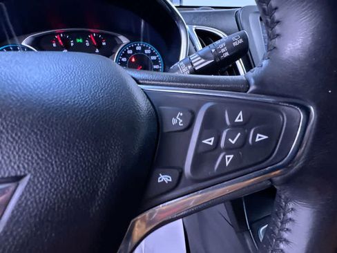 Used 2021 Chevrolet Equinox LT image 21