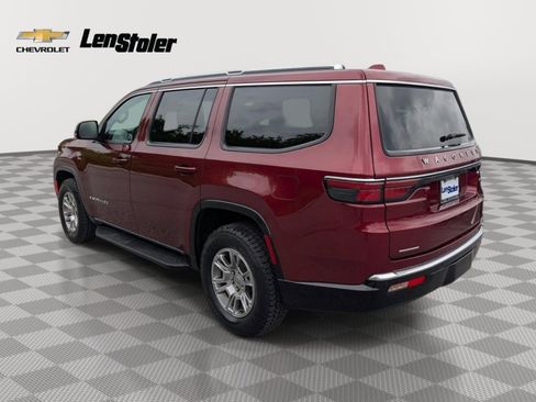 Used 2022 Jeep Wagoneer Series I AWD/4WD image 3