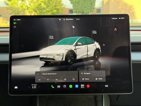 Used 2026 Tesla Model Y Long Range RWD image 28